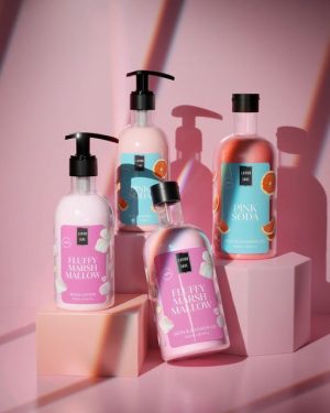 Lavish Care Fluffy Marsh Mallow Bath & Showergel 500ml - Εικόνα 2