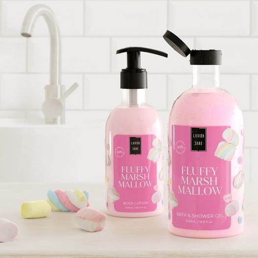 Lavish Care Fluffy Marsh Mallow Bath & Showergel 500ml