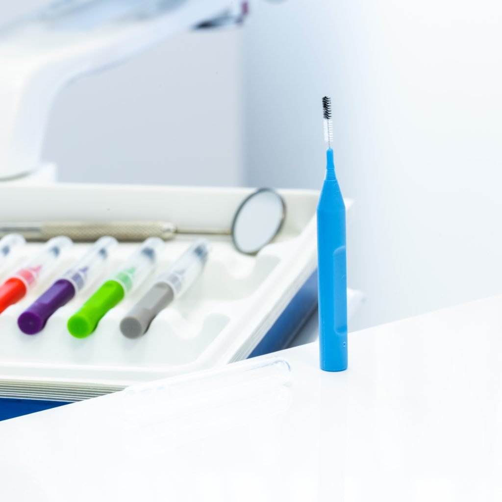 ELGYDIUM CLINIC Mono Compact Μπλε (0,4) - Μεσοδόντια βουρτσάκια 4un