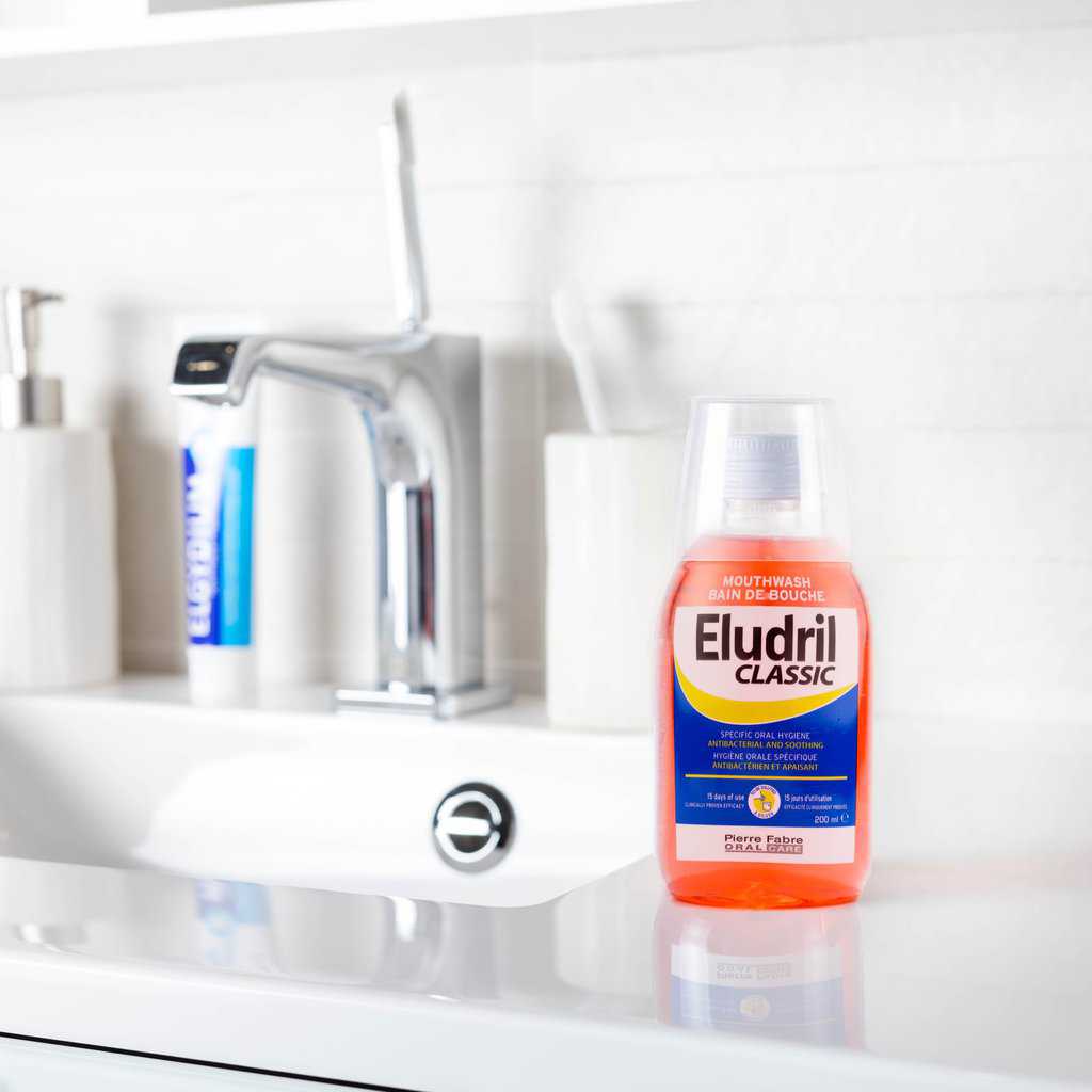 Eludril Classic -Στοματικό διάλυμα για καταπραϋντική και βακτηριακή προστασία 500ml