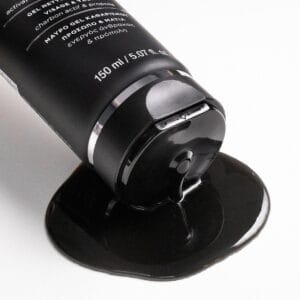 Apivita Μαύρο Gel Καθαρισμού – Πρόσωπο & Μάτια